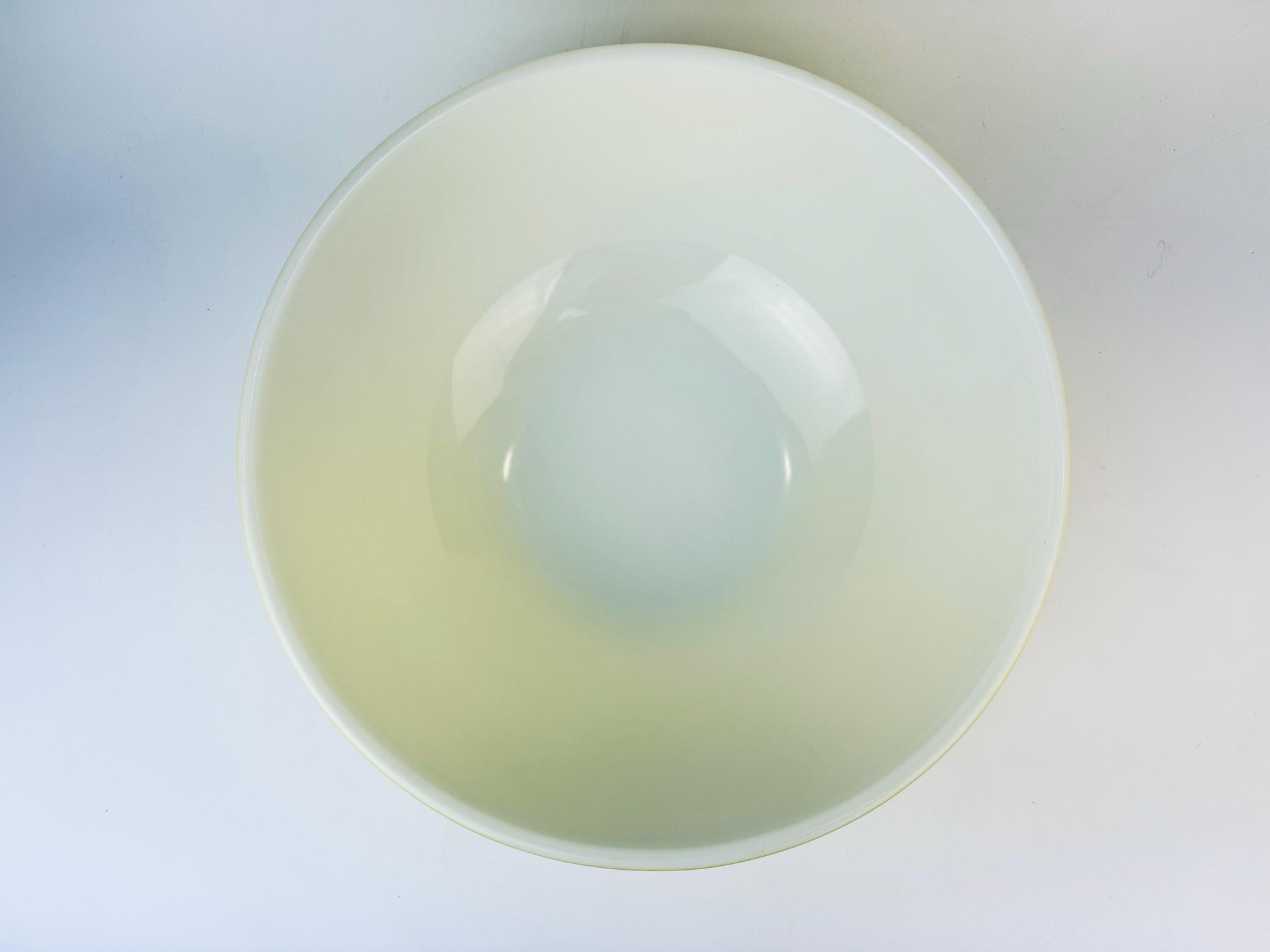 Product image for 'vintage pyrex primary colour yellow mixing bowl original colour bowl' (view 667e5f)