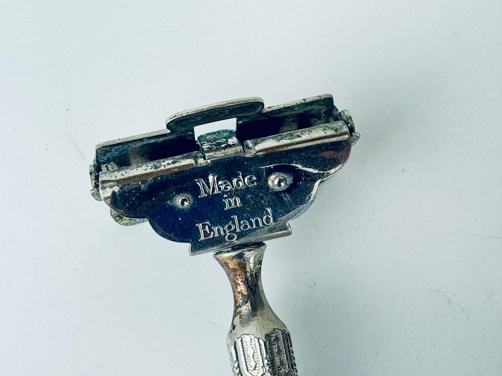 Product image for 'vintage antique gold silver metal ever ready razor blade flip top mens shaving made in england usa' (view 71c01f)