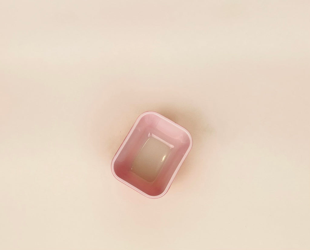 Product image for 'vintage small pyrex refrigerator fridgie dish primary red 501' (view b94ab5)