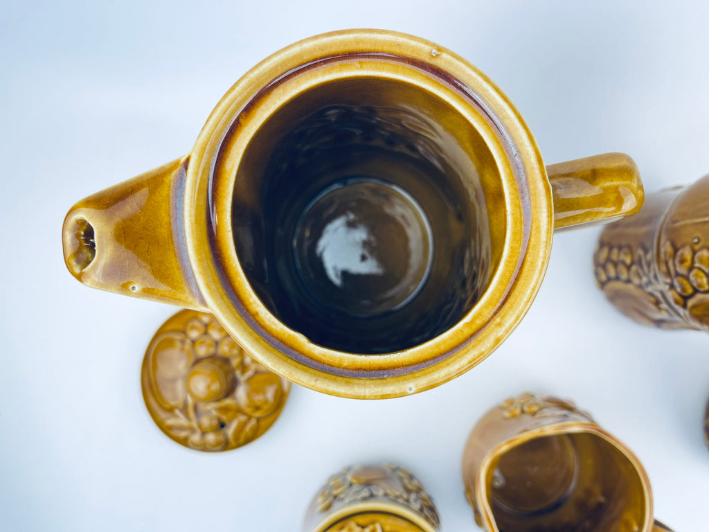 Product image for 'vintage brown ceramic fruit pattern tea set tea kettle cream sugar tea cups made in japan' (view 806629)