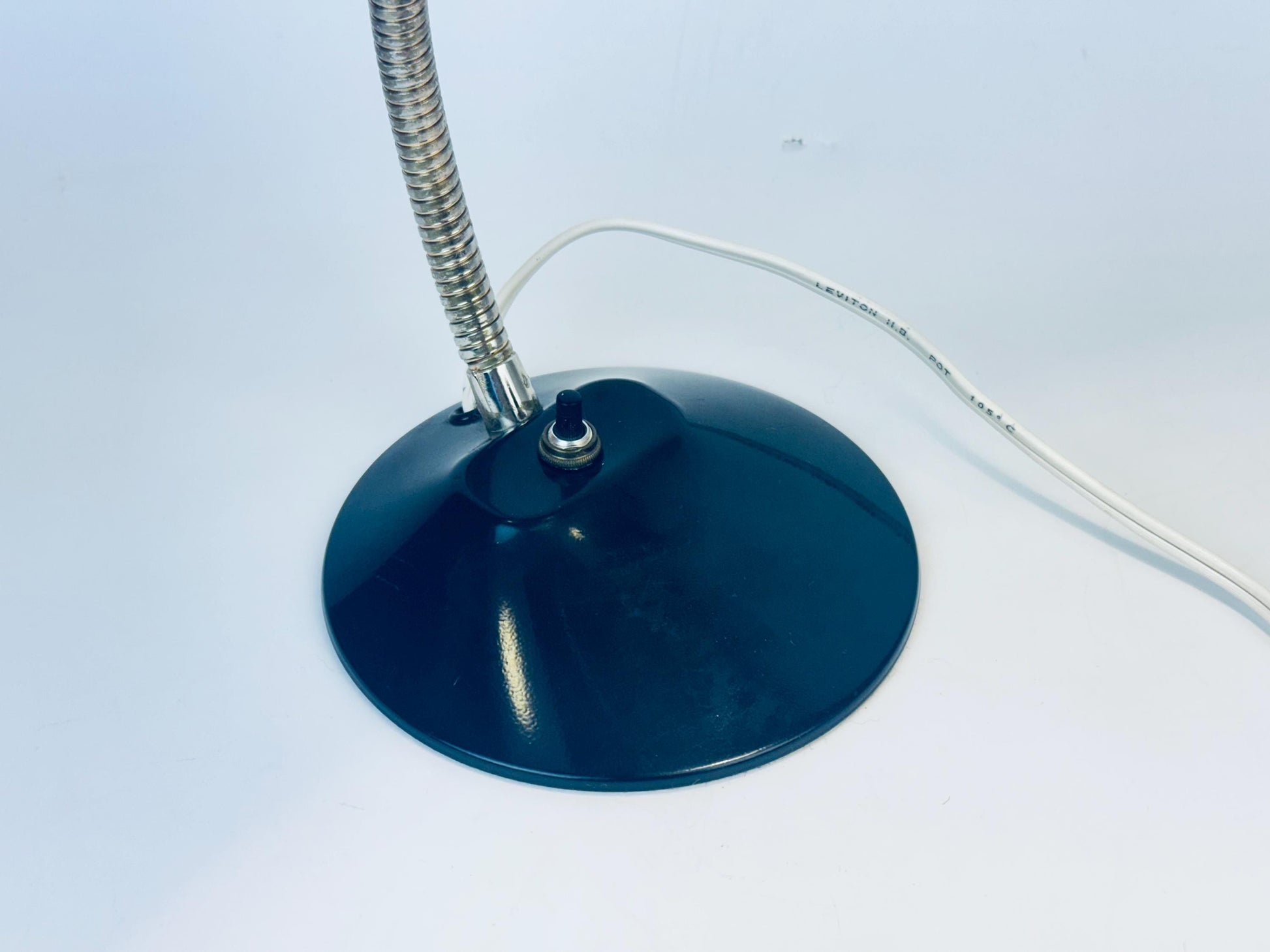 Product image for 'vintage retro black metal desk home office task lamp adjustable gooseneck twist switch' (view 710e6d)
