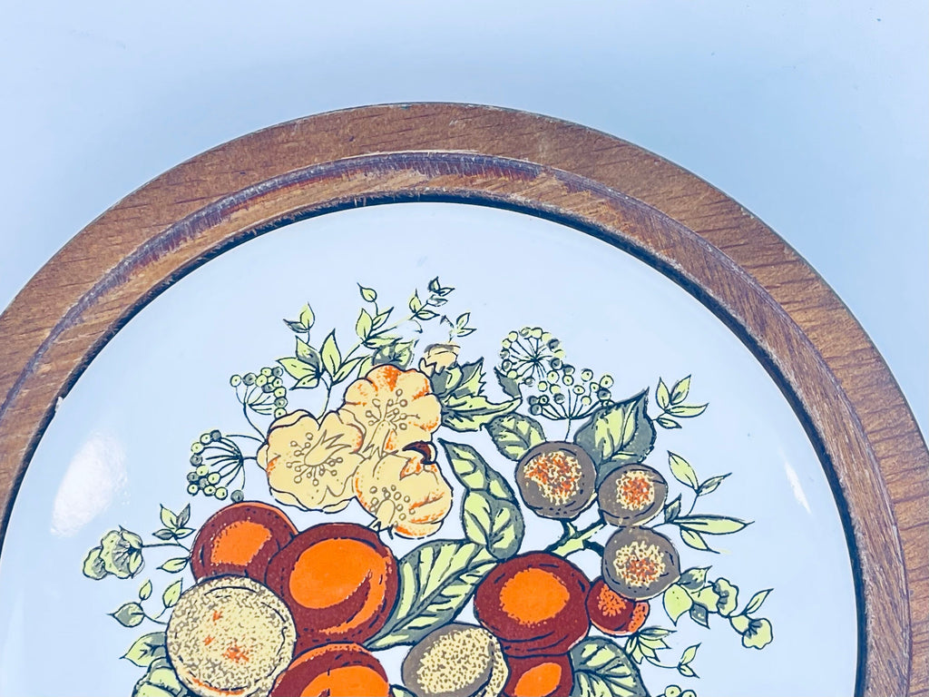 Product image for 'vintage goodwood cheese cloche charcuterie cracker dome server 60s ceramic tile with berry nut flower pattern plastic dome' (view b57b06)