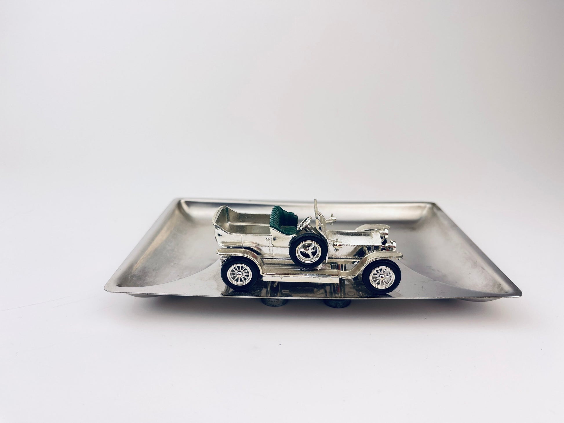 Product image for 'vintage antique car stainless steel ashtray 1907 rolls royce silver ghost made in england by lesney models of yesteryear' (view 42b256)