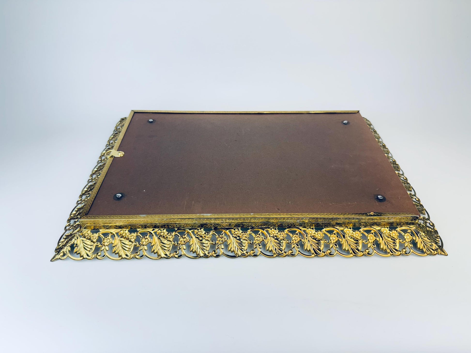 Product image for 'vintage ornate gold metal filigree wall mounted picture frame 9 x 14' (view 325102)