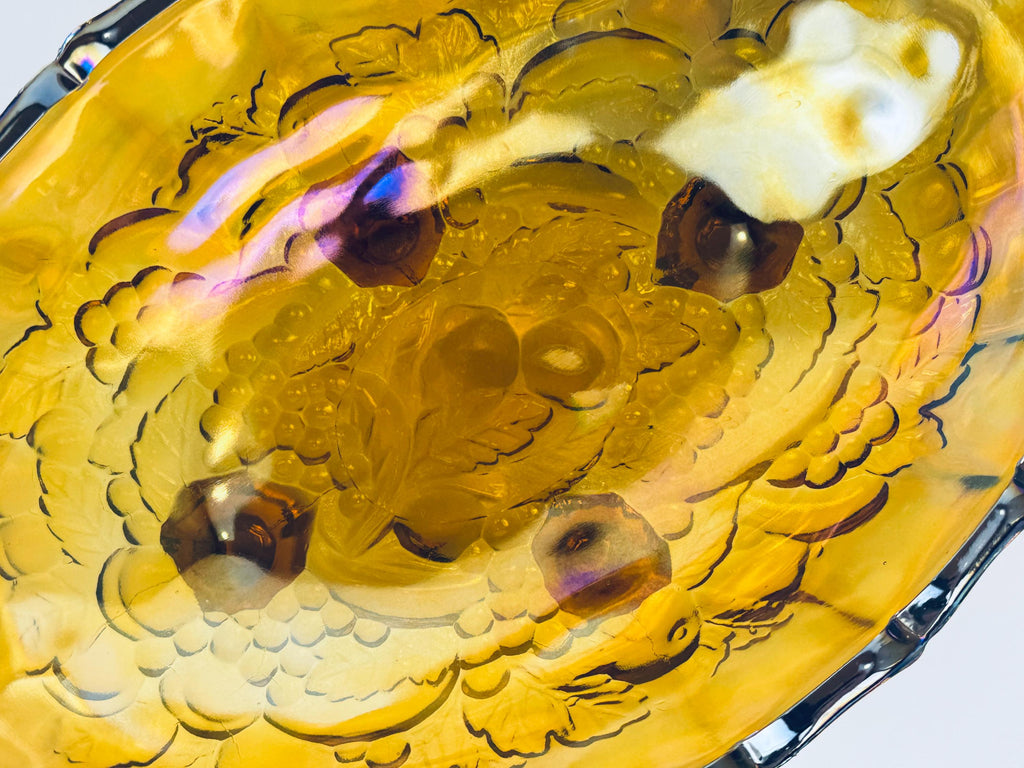 Product image for 'vintage indiana amber carnival glass harvest grape four footed fruit bowl' (view e09681)