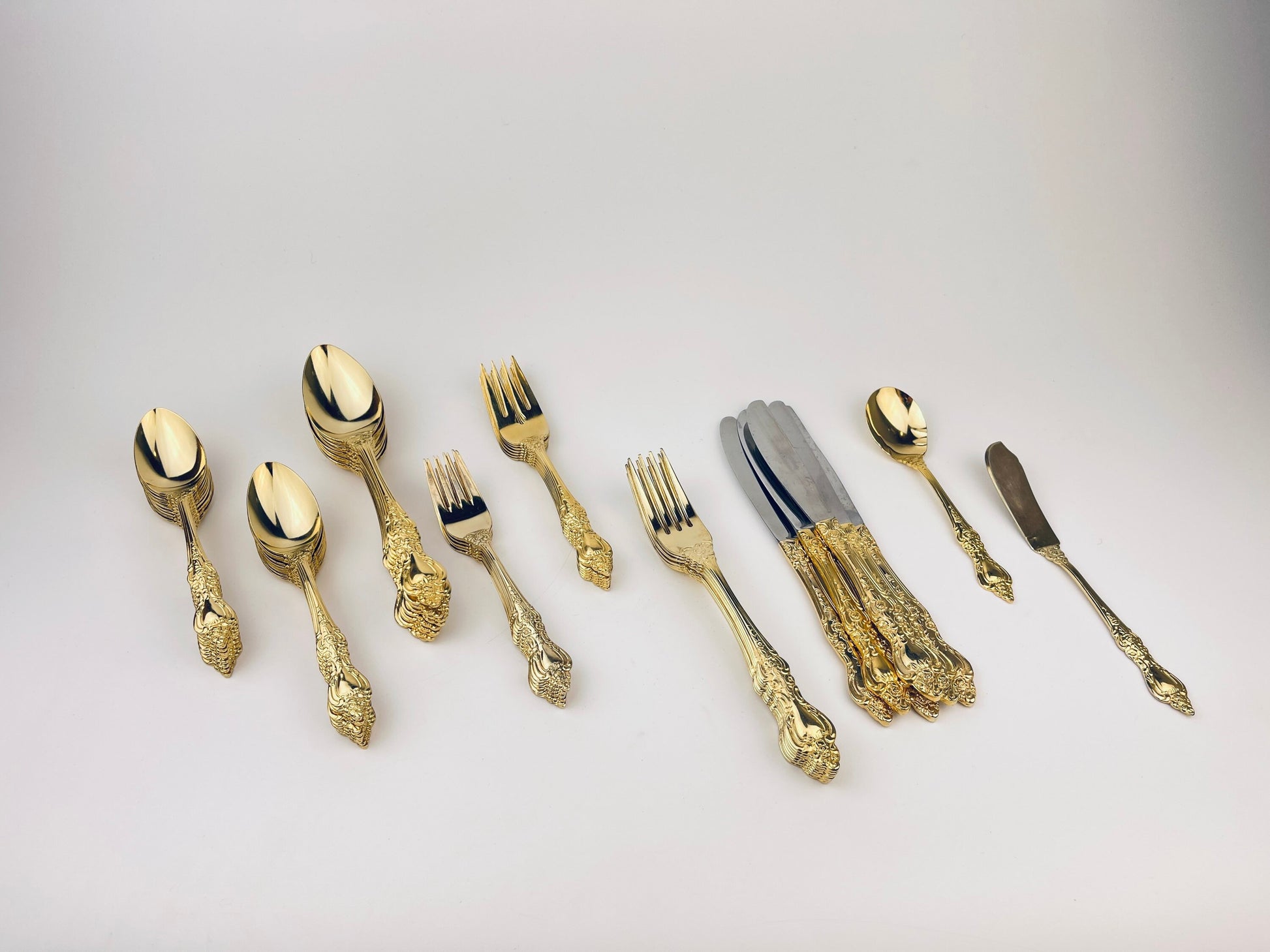 Product image for 'vintage ornate gold plated northcraft royal sealy flatware silverware made in japan stainless steel pieces sold separately' (view a5e002)
