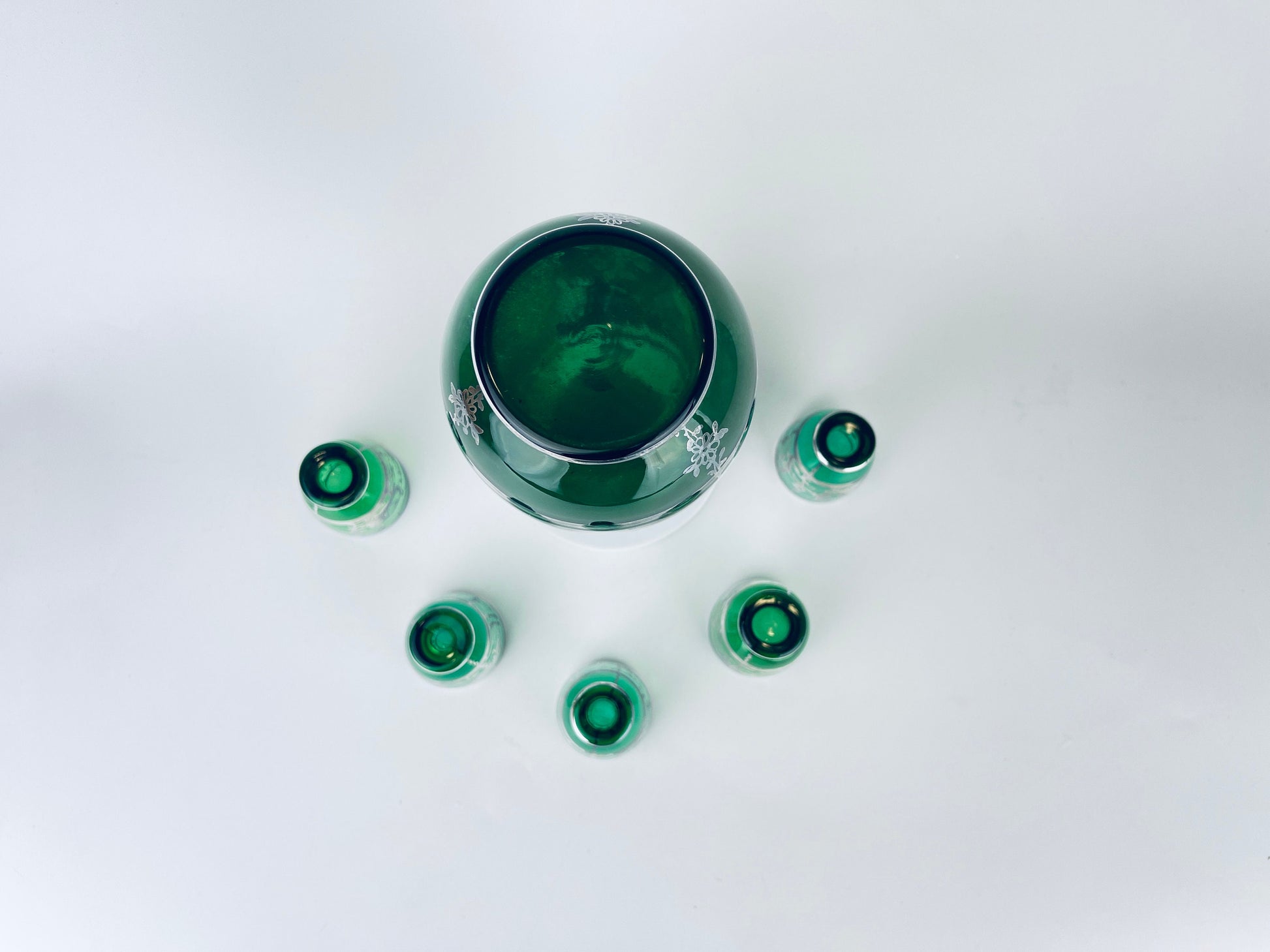 Product image for 'vintage emerald green silver overlay scene barware set glass decanter five 5 small shot glasses' (view 7397fc)