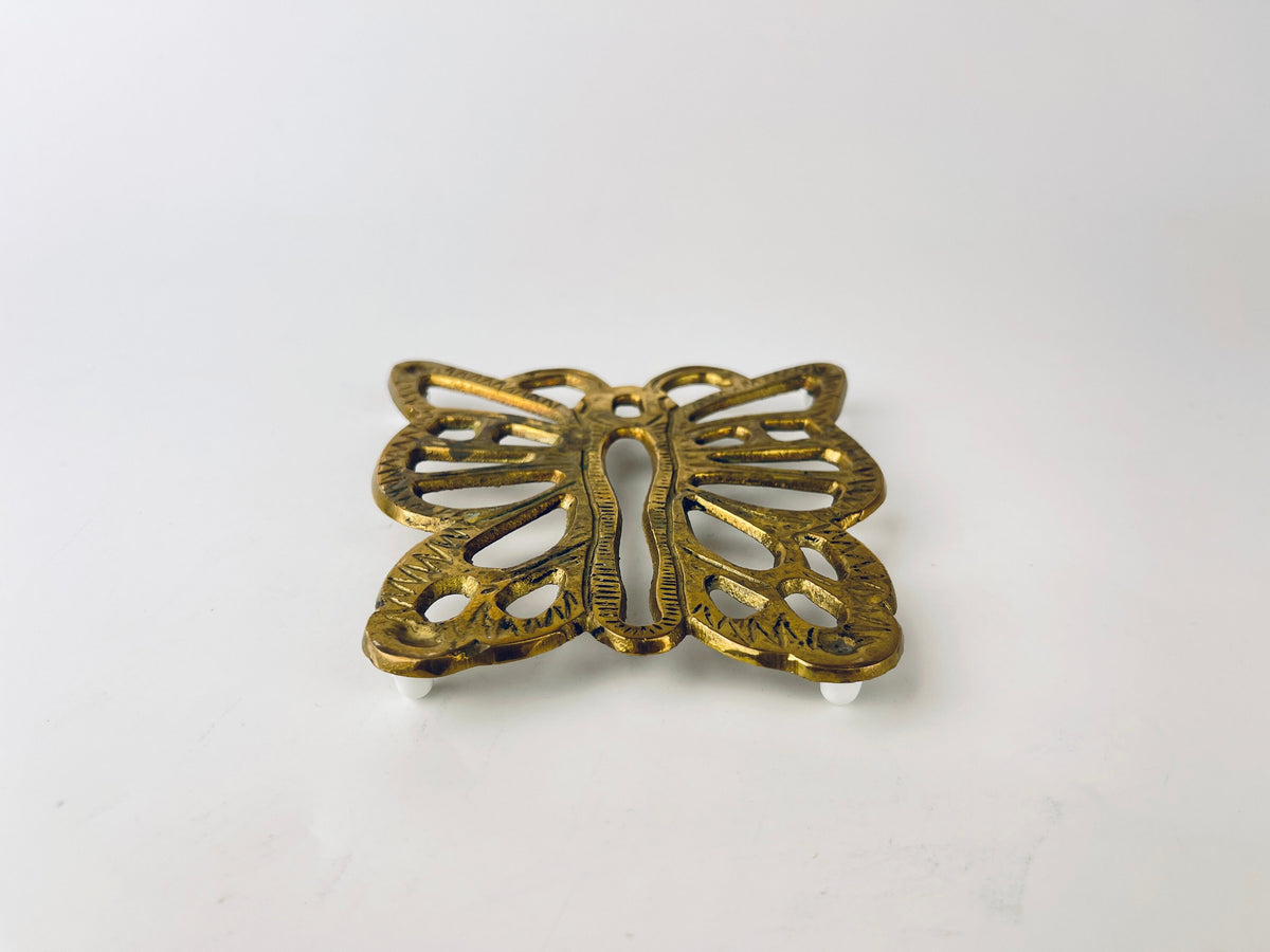 Product image for 'vintage brass butterfly trivet hot pot plate holder table saver attractive aged metal patina' (view 3c1779)