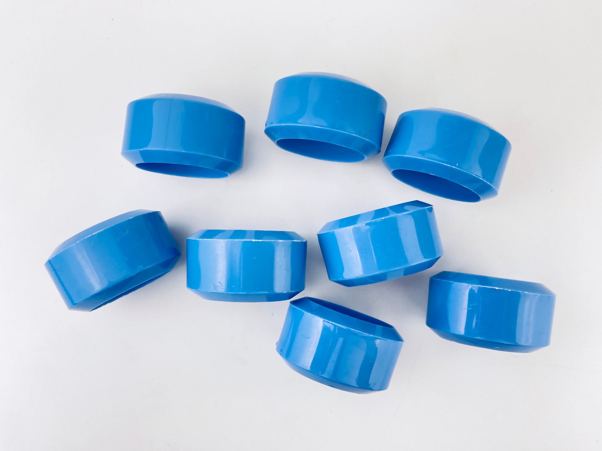 Product image for 'vintage robins egg blue oval plastic napkin rings set of eight 8' (view facea9)