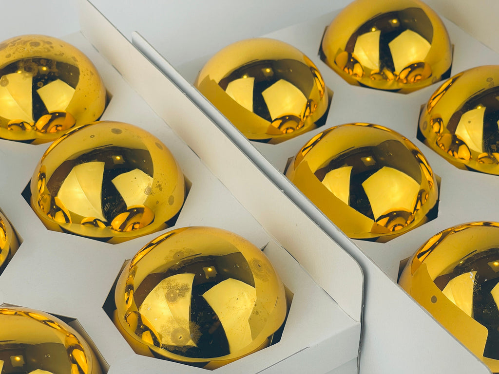 Product image for 'vintage gold mirror glass christmas tree ornaments set of six 6 made in canada by doubl glo noma sold separately' (view 0d2f67)