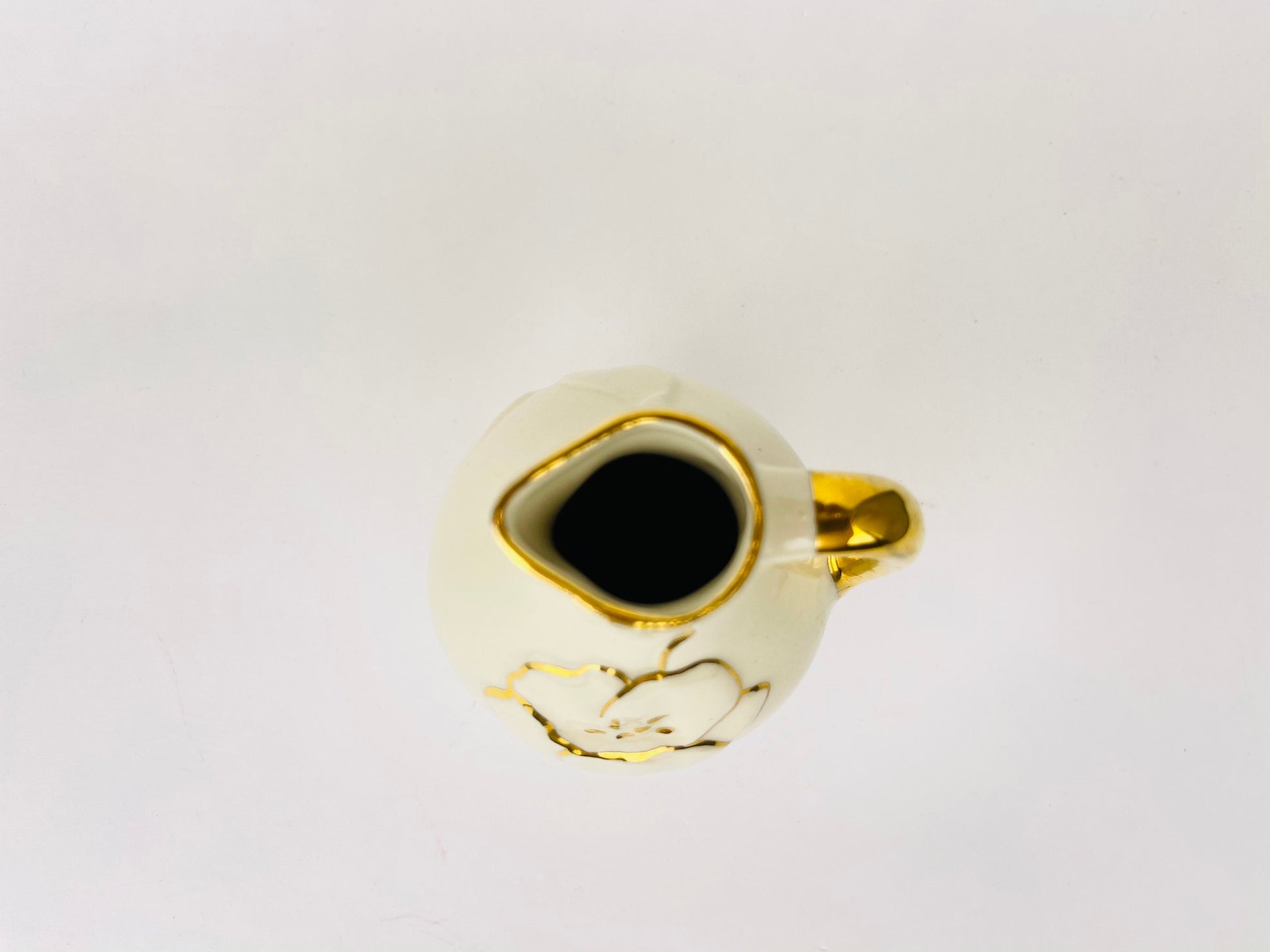 Product image for 'vintage beige gold floral ceramic vase jug' (view db3c30)