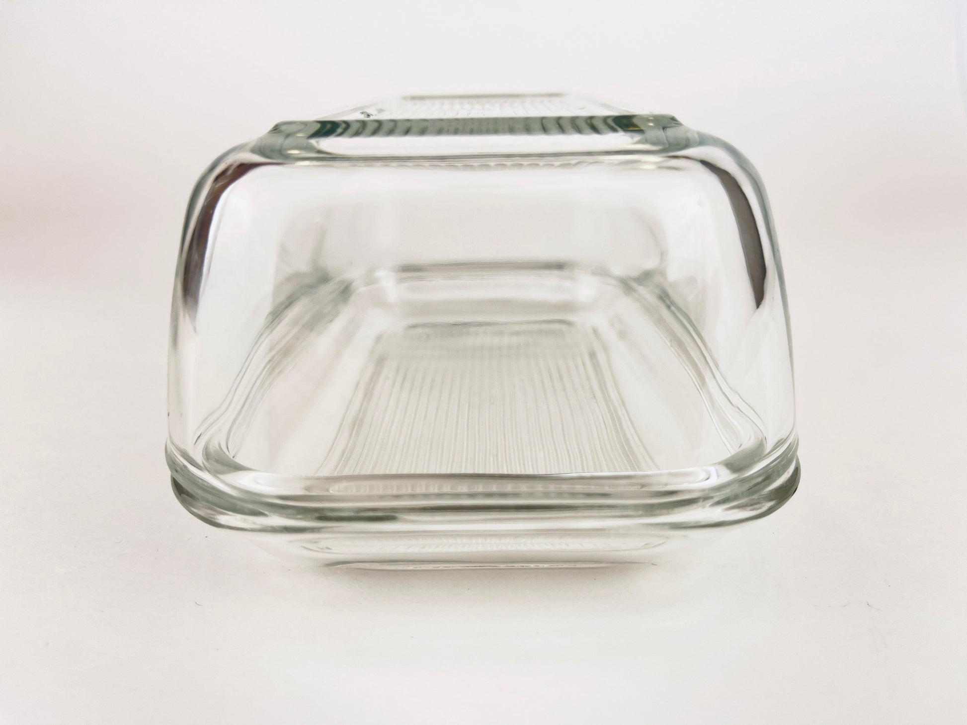 Product image for 'vintage clear ribbed glass butter cheese holder dome made by arc in france' (view 15ab3e)