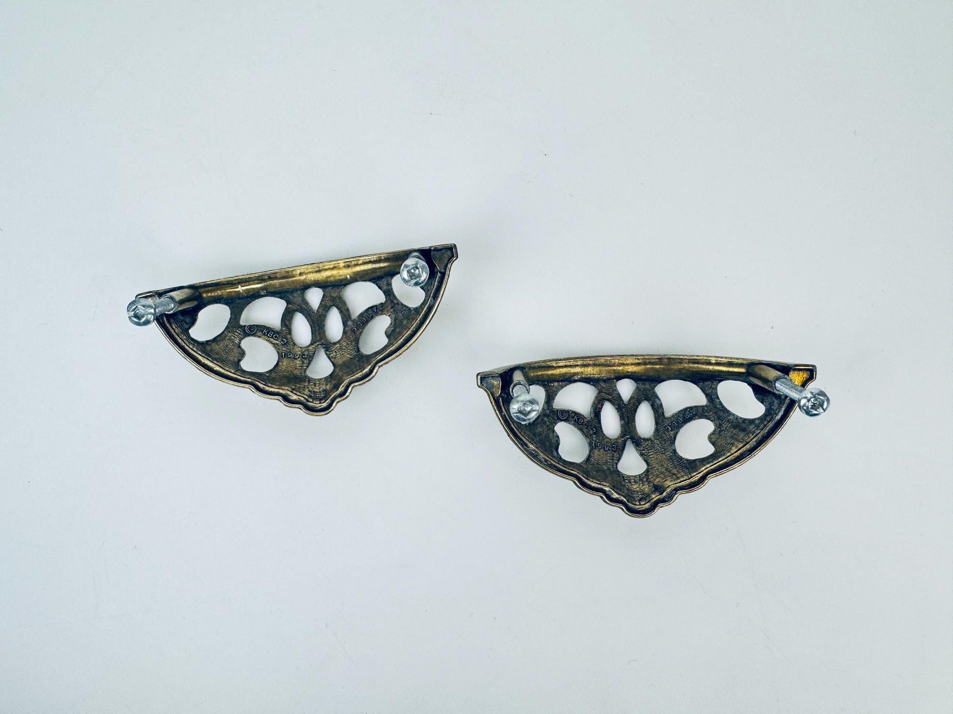 Product image for 'vintage ornate filigree solid brass hardware pulls set of two 2 furniture restoration' (view 77b54c)