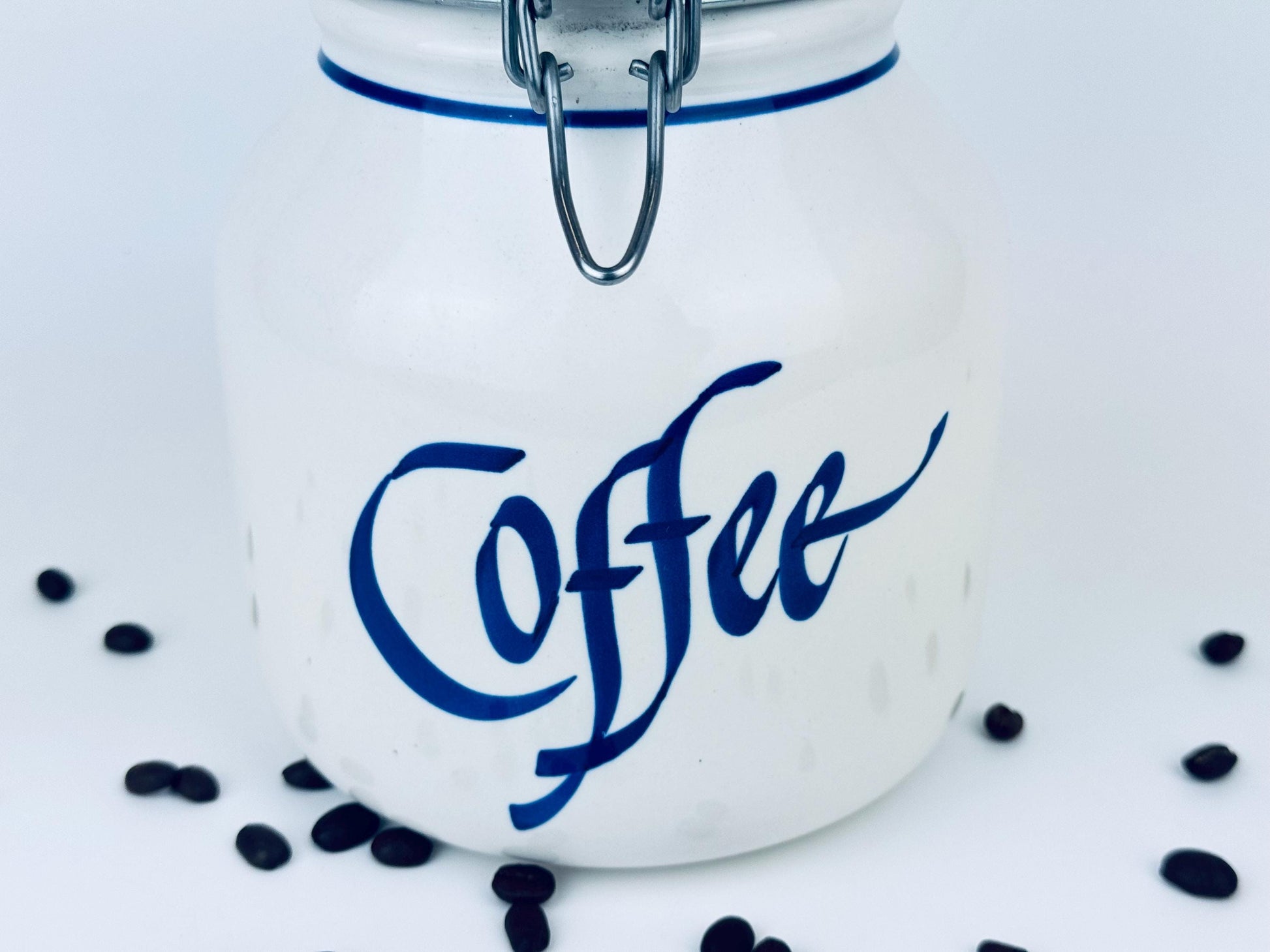 Product image for 'vintage 1990s beige blue ceramic coffee canister airtight countertop jar' (view 6f09ce)