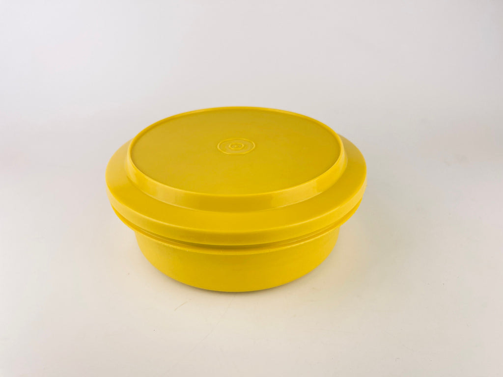 Product image for 'vintage plastic tupperware containers harvest orange yellow avocado green made in canada sold separately' (view fff761)