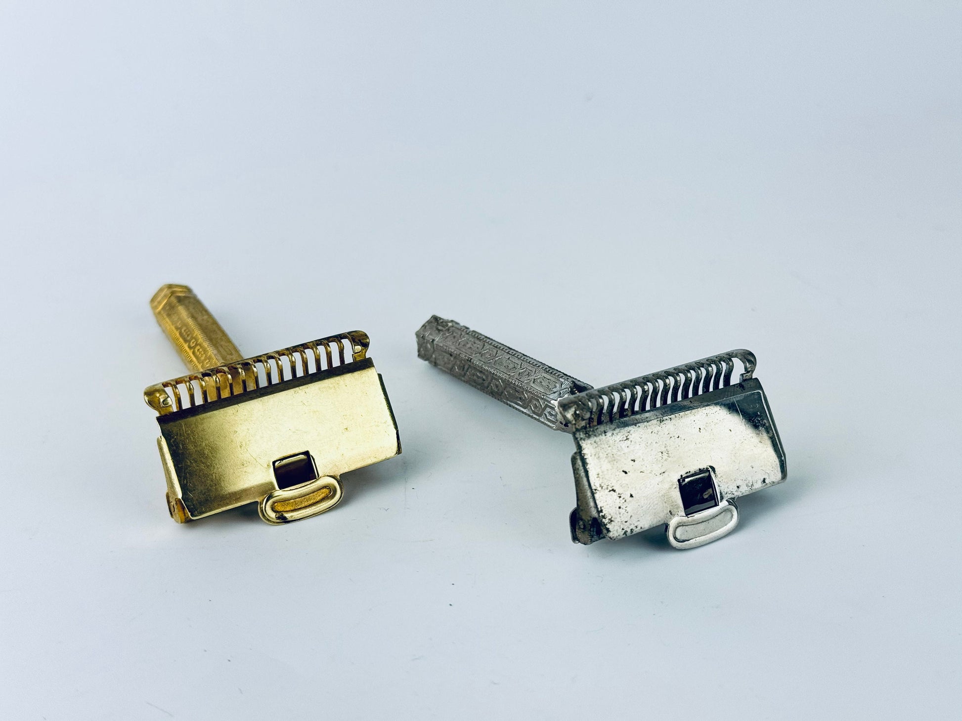 Product image for 'vintage antique gold silver metal ever ready razor blade flip top mens shaving made in england usa' (view 960254)