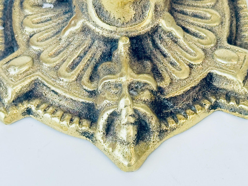 Product image for 'antique vintage english green man face solid brass candlestick holders set of two 2 made in england victorian era' (view 09b8ac)