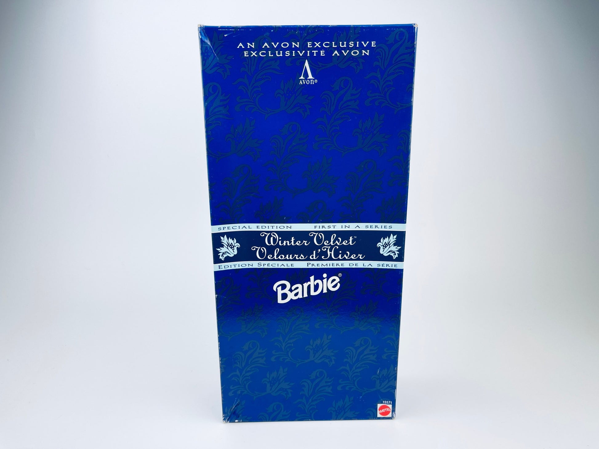 Product image for 'vintage barbie doll avon exclusive winter velvet special edition new in box 1995' (view 386191)