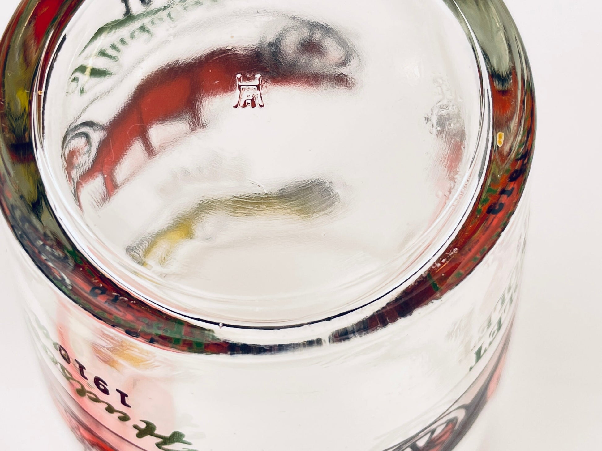 Product image for 'vintage 1970s hazel atlas cocktail shaker with antique car design red plastic lid' (view 8d9e7e)