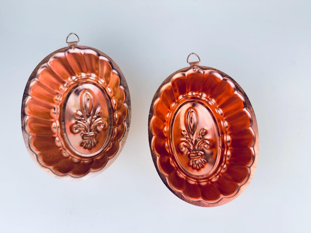 Product image for 'vintage rose gold fleur de lis wall hanging made in hong kong each sold separately' (view afea27)