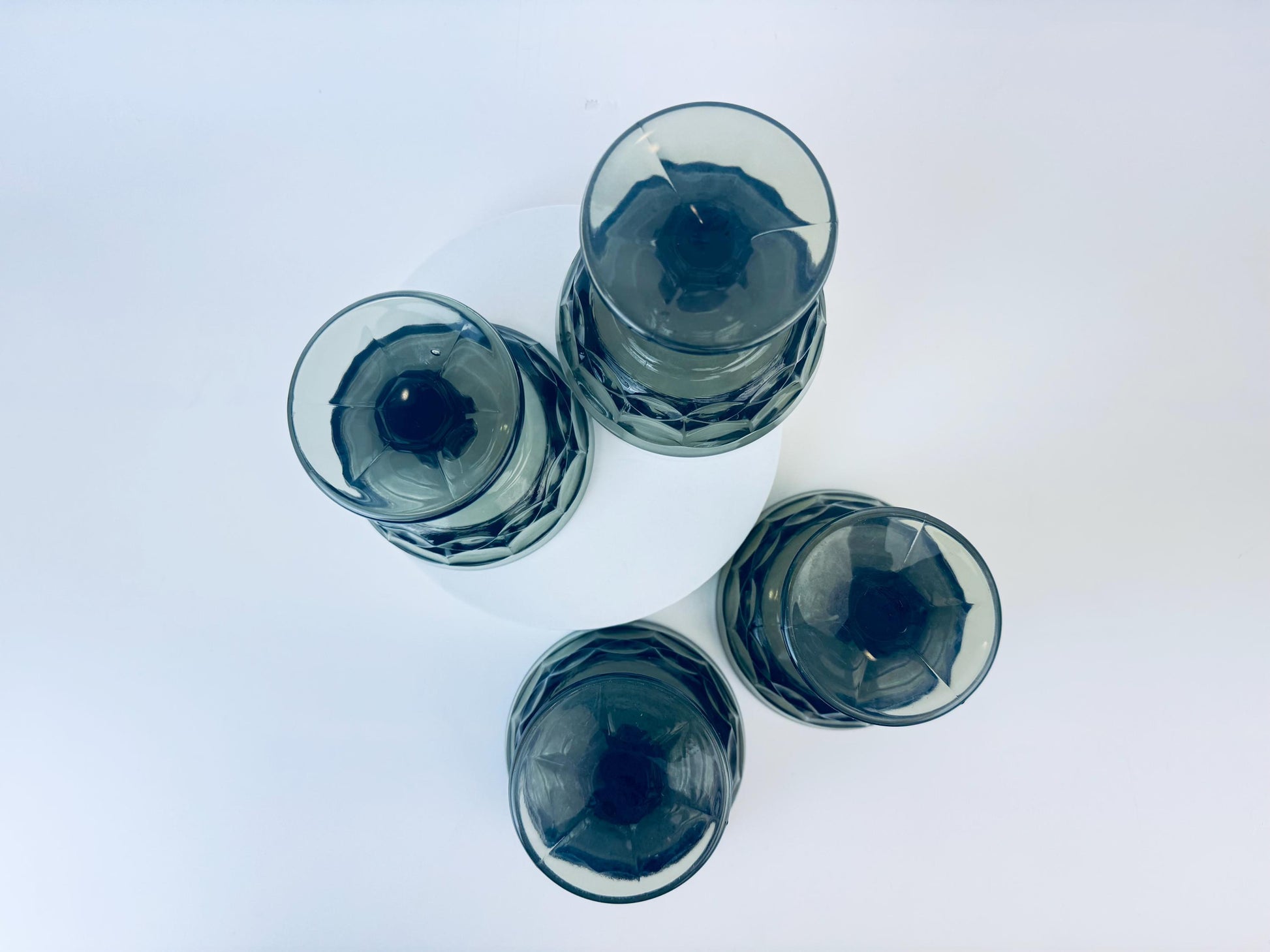 Product image for 'vintage smokey black champagne glasses set of four 4 perspective by noritake made in japan' (view 09b4b4)
