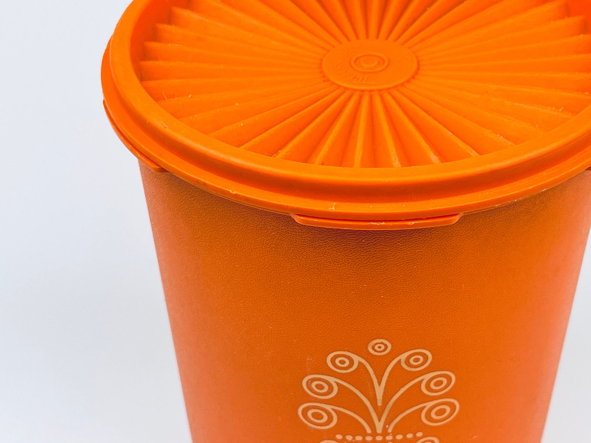 Product image for 'vintage harvest orange plastic tupperware countertop servalier container 809 3 maxi canister' (view f7d27a)