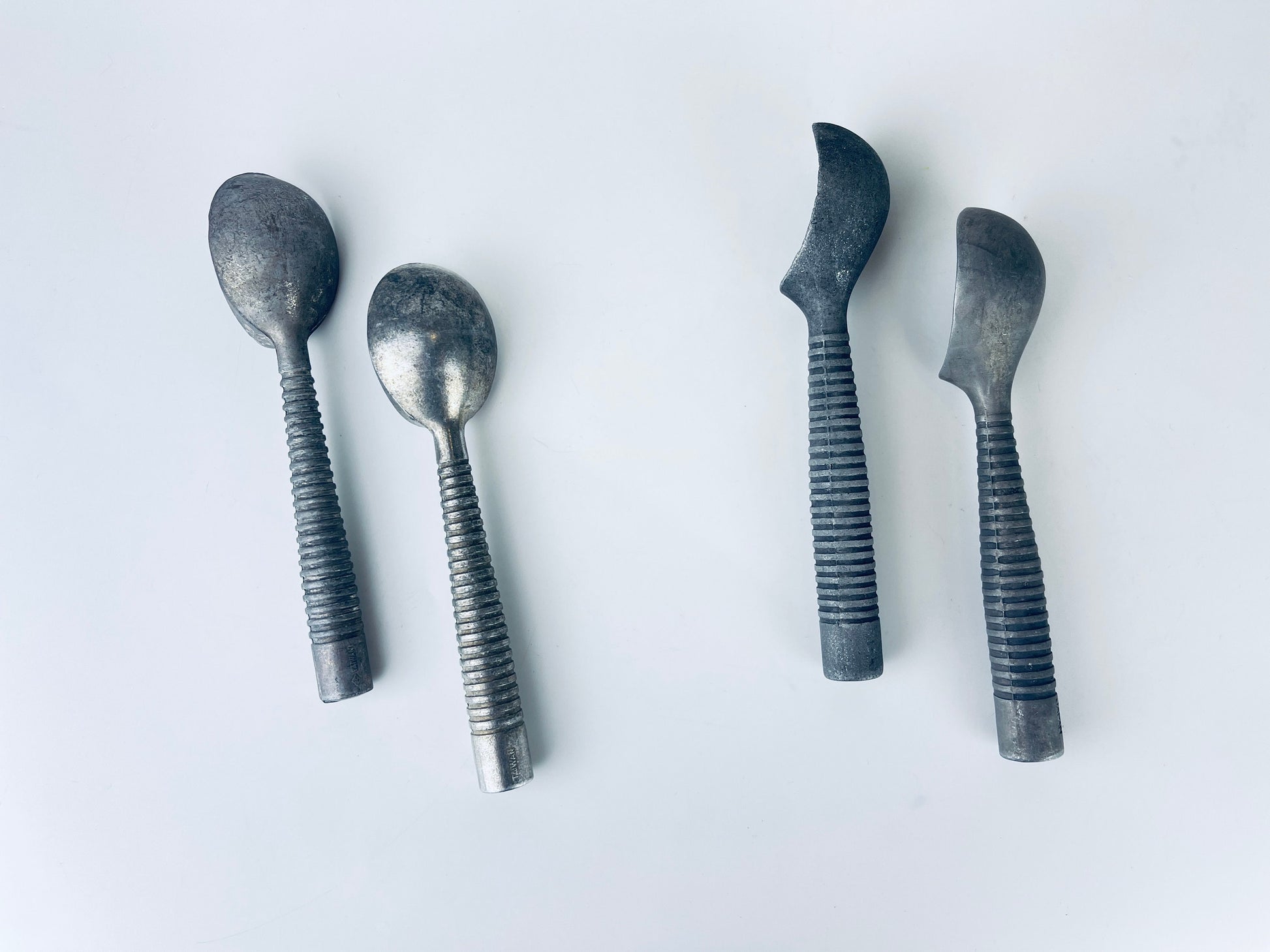 Product image for 'vintage ribbed silver metal ice cream spoon scooper sold separately' (view ae5ec3)
