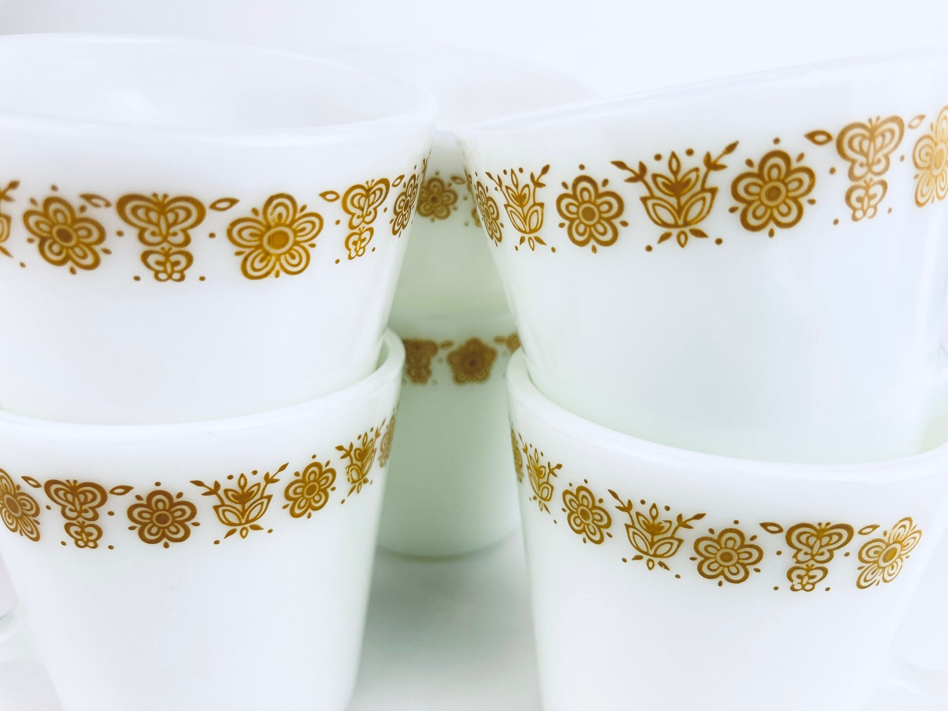 Product image for 'vintage pyrex butterfly gold pattern coffee tea cups set of two 2' (view c55d86)