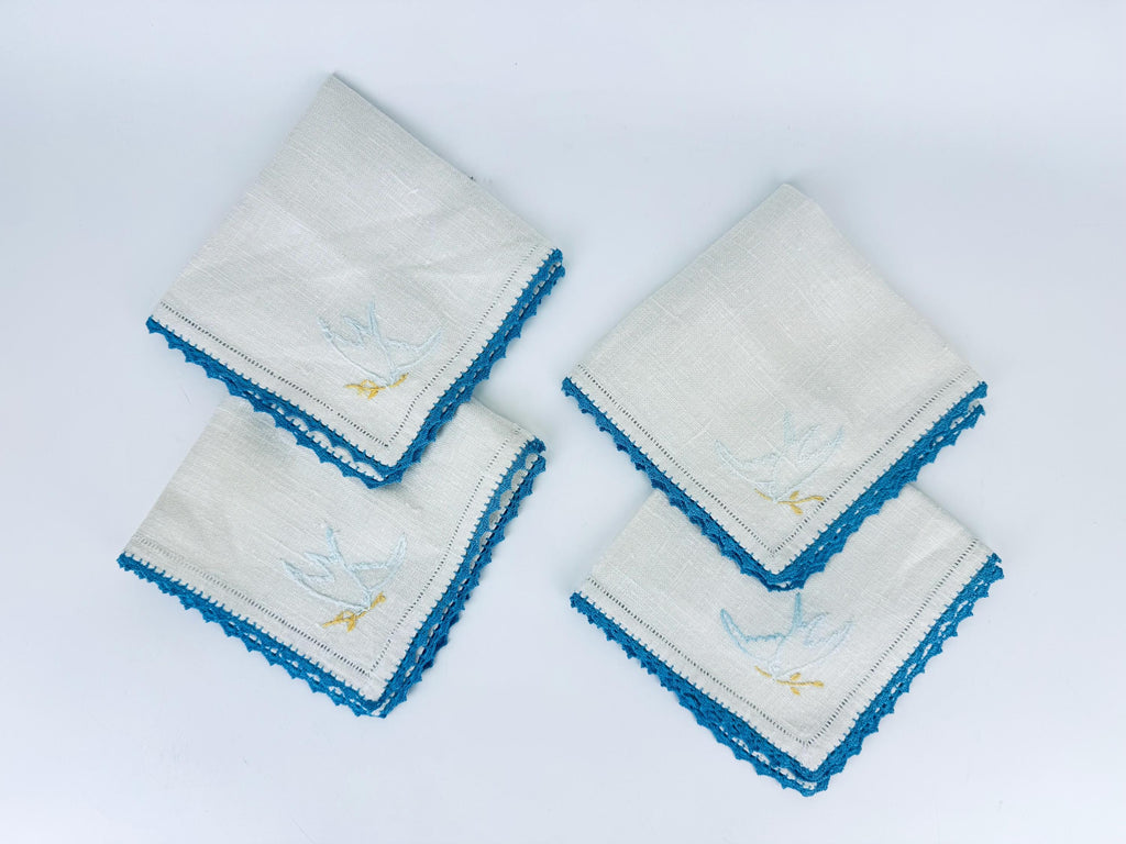 Product image for 'vintage 1940s embroidered linen napkins beige blue lace edge bird motif set of 4 table linens' (view 3bedfb)