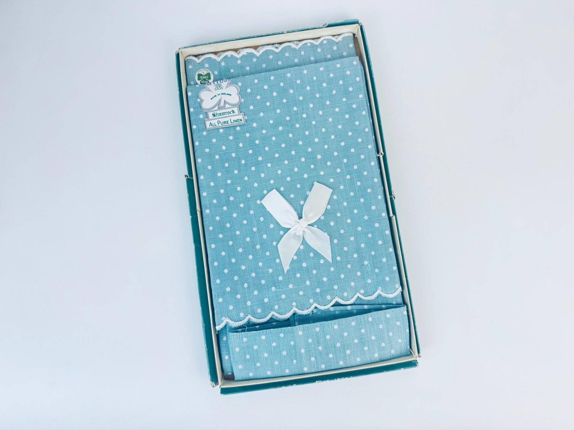 Product image for 'vintage irish linen set of 2 blue polka dot guest towels nos brown s shamrock linens' (view c8b9cf)