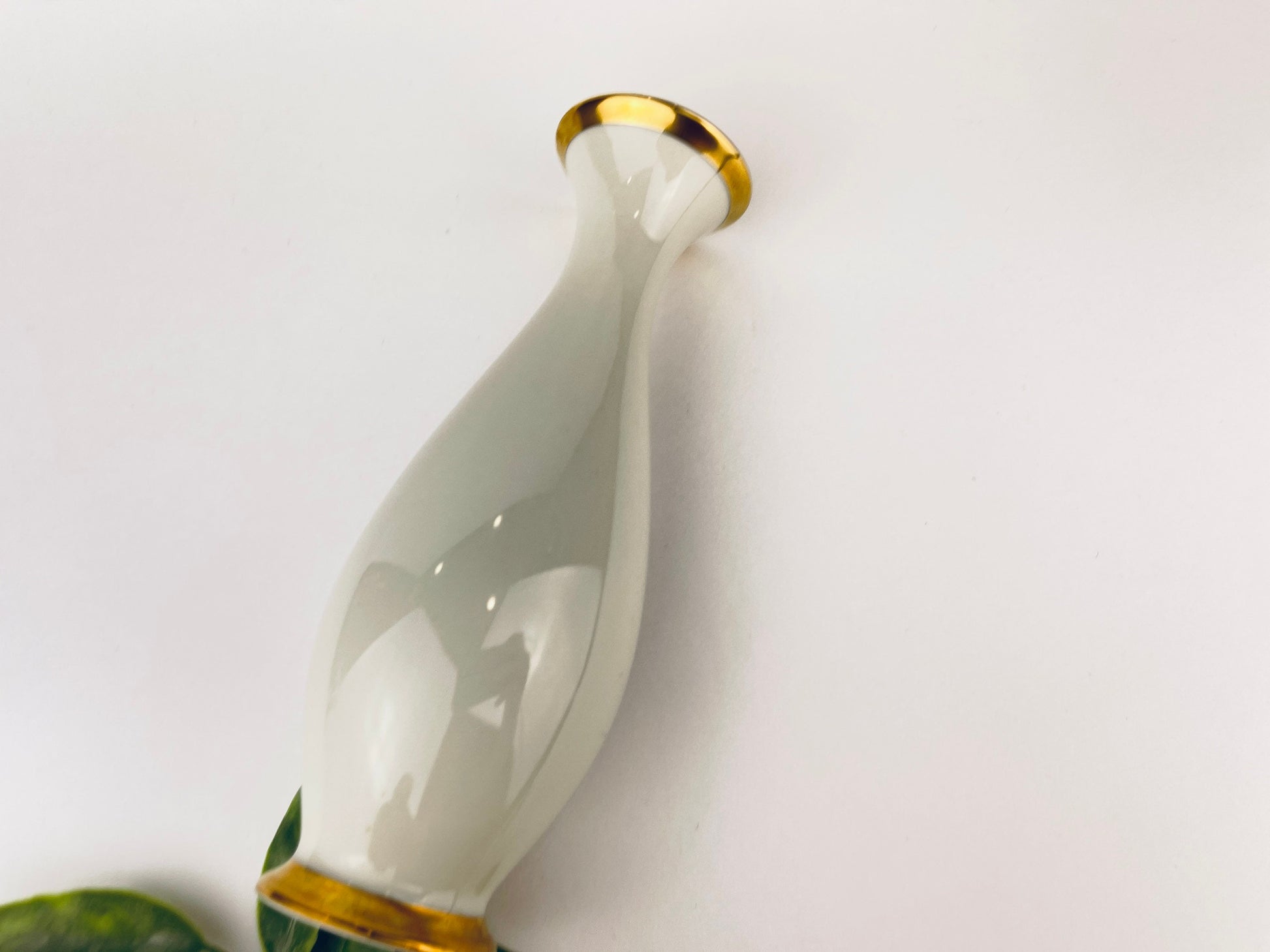 Product image for 'vintage mitterteich bavaria ivory gold vase' (view e0b578)
