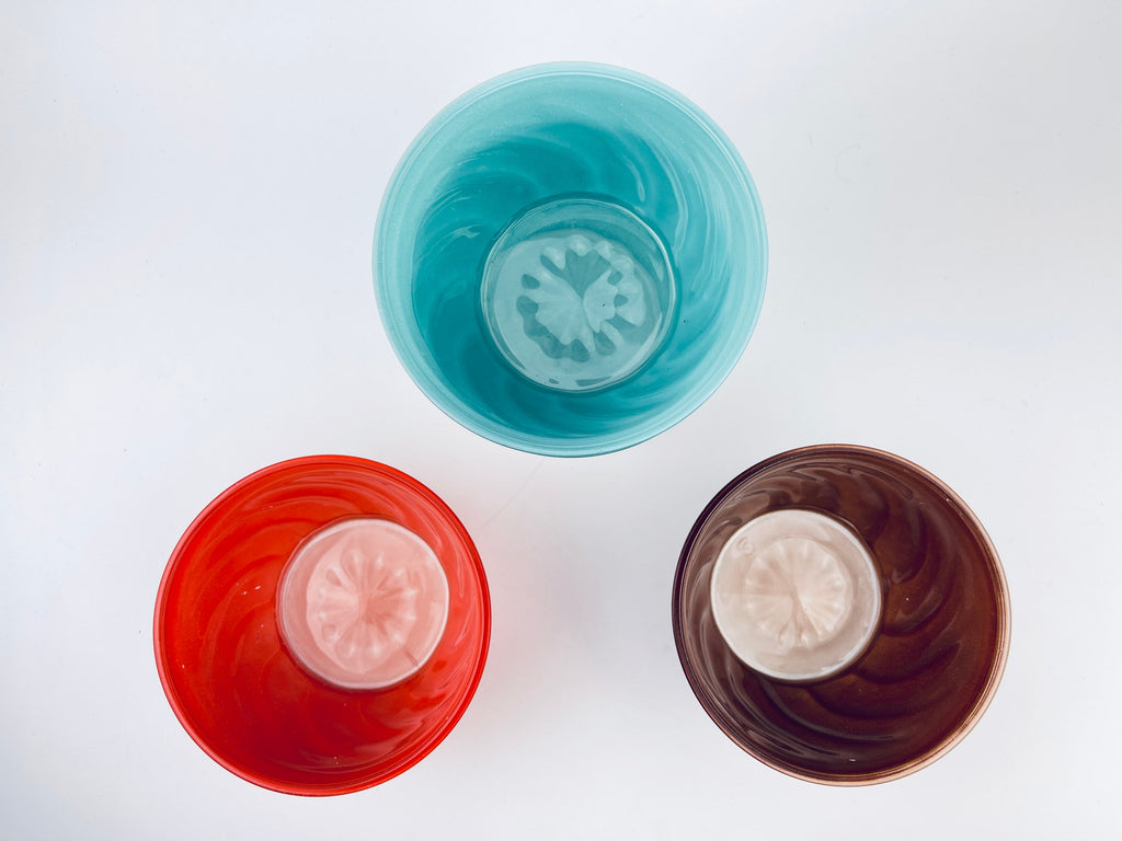 Product image for 'vintage anderson erikson dairy glass swirl round bowls cereal cottage yogurt dessert bowls sold individually' (view b42662)