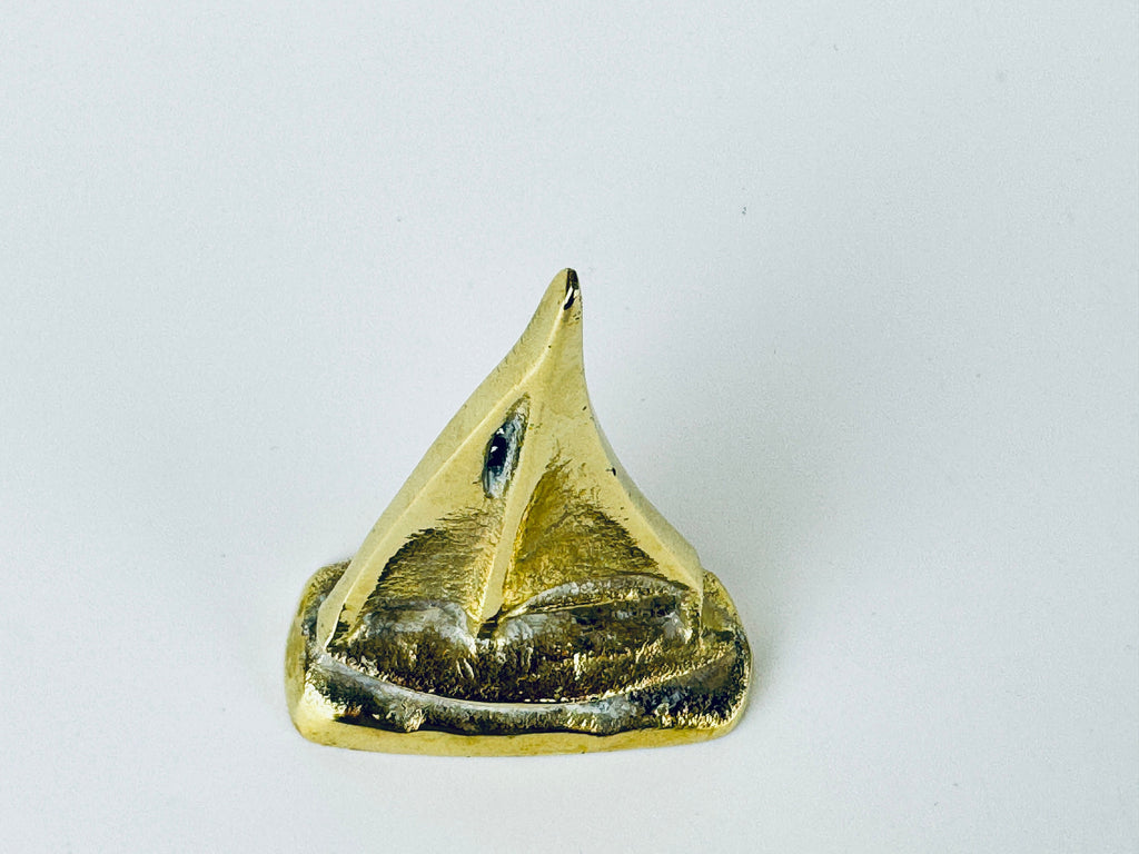 Product image for 'vintage solid brass sailboat figurine attractive aged metal patina' (view 78dfea)
