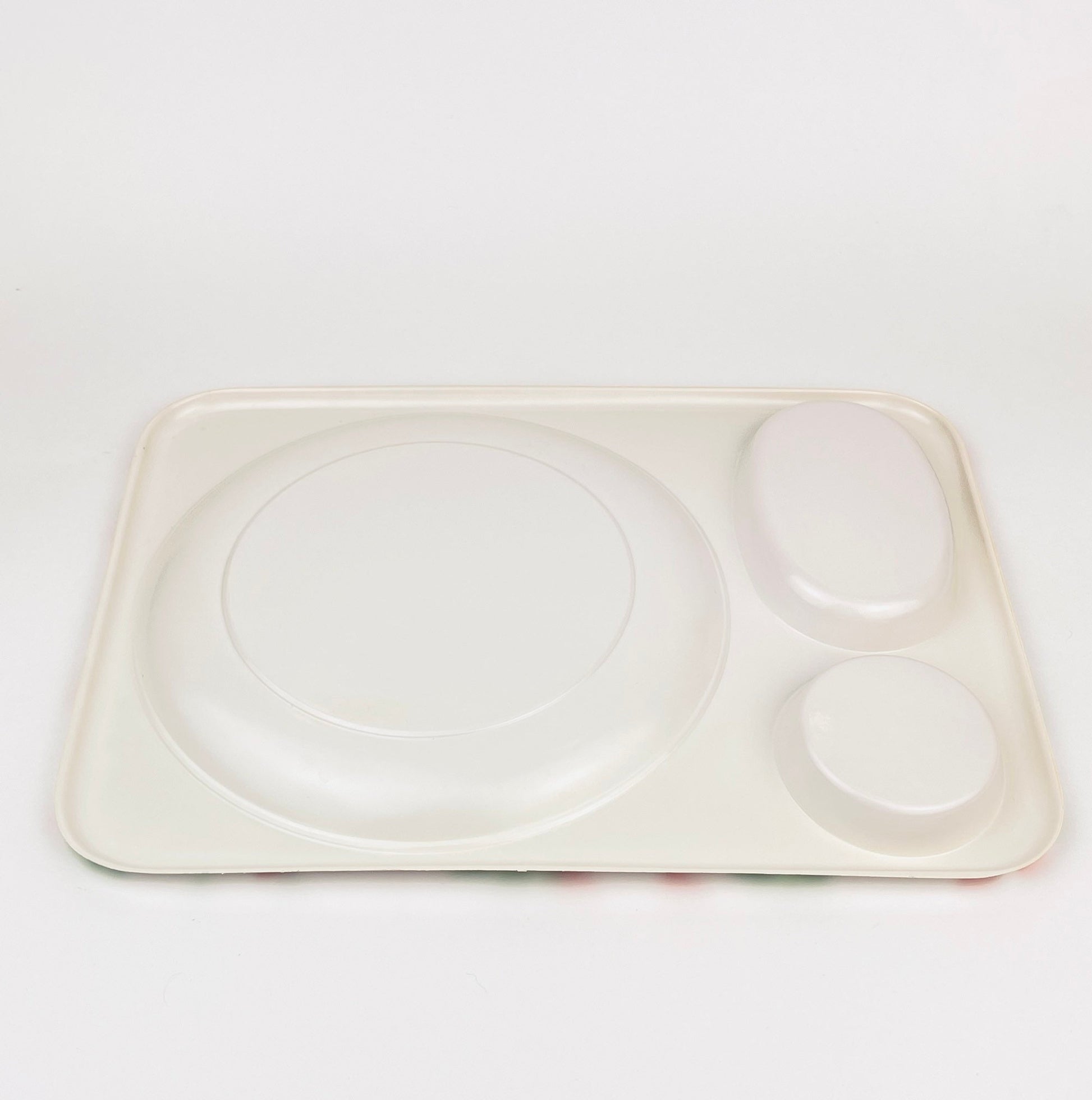 Product image for 'vintage strawberry fields tray retro picnic dining charm' (view 2eb70c)