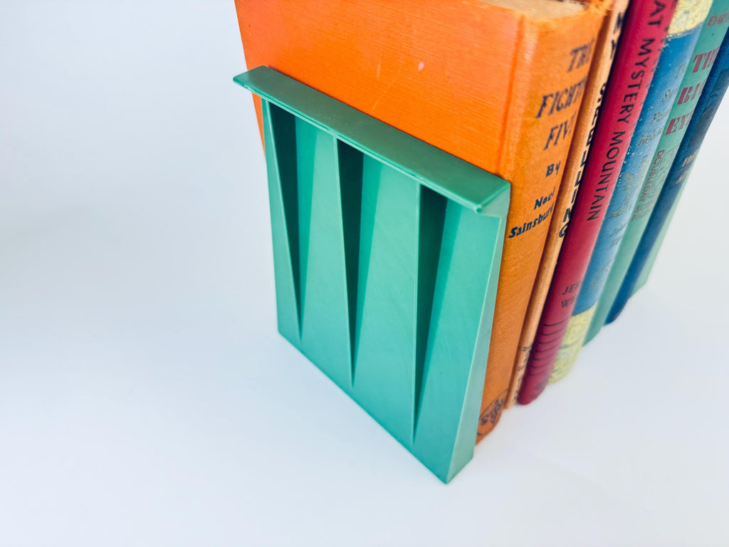 Product image for 'vintage bro dart atomic aqua green plastic book ends set of two 2 made in usa' (view b83f3b)