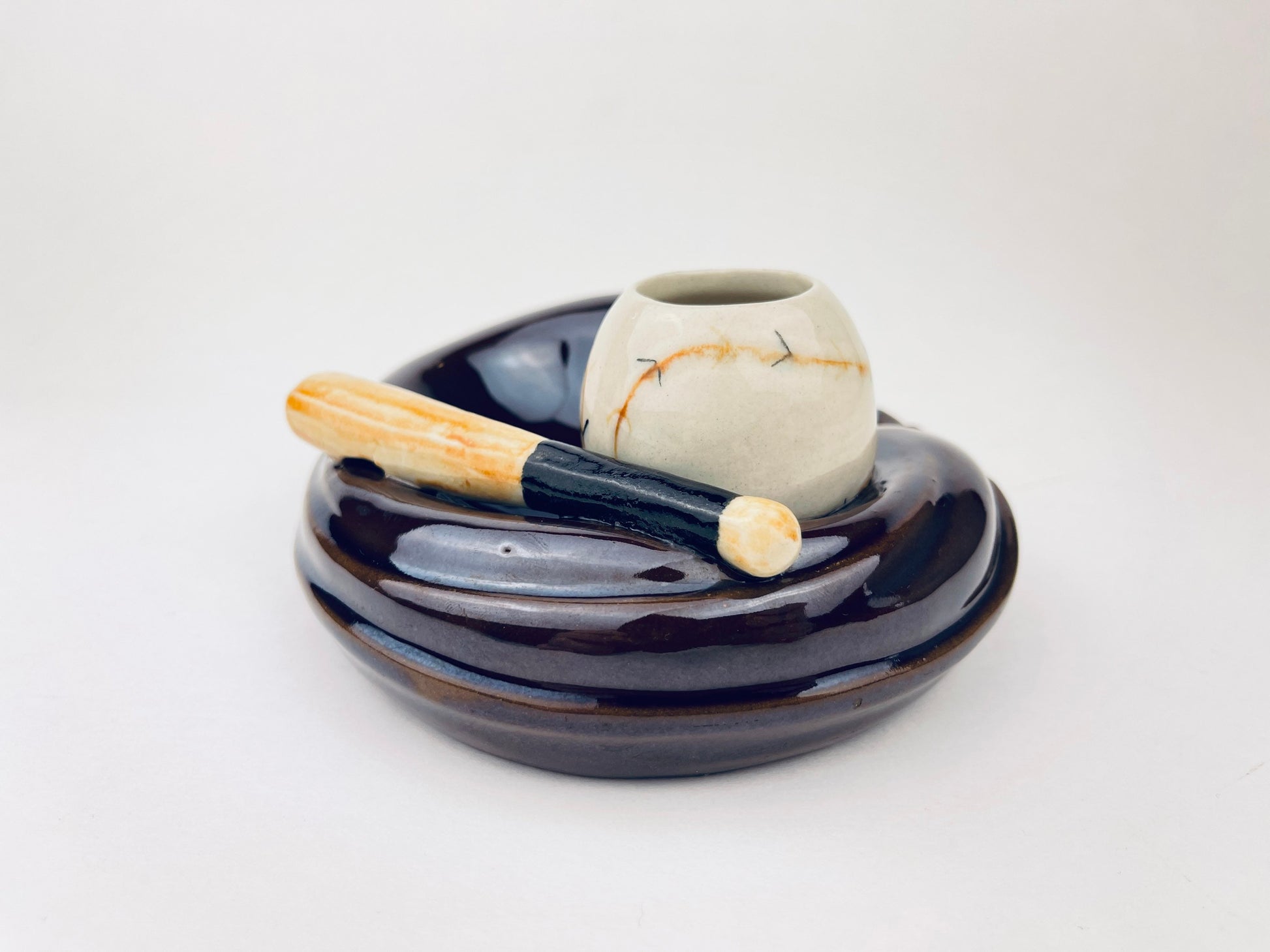 Product image for 'vintage baseball ashtray match holder mitt batt ball red clay pottery' (view be1dd6)