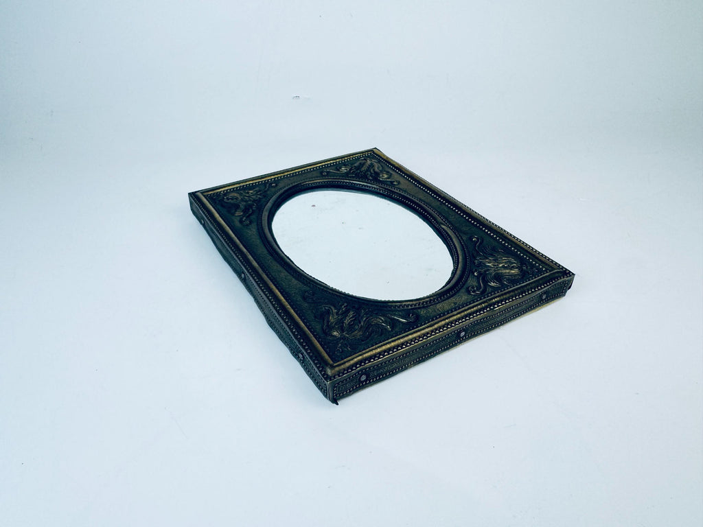 Product image for 'antique small brass oval wall mounted mirror' (view 14d5f0)