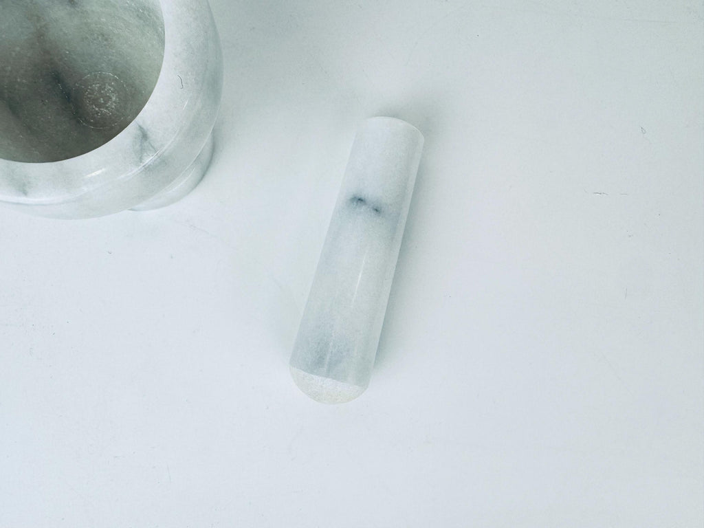 Product image for 'vintage white grey marble stone mortar pestle' (view ff0fea)