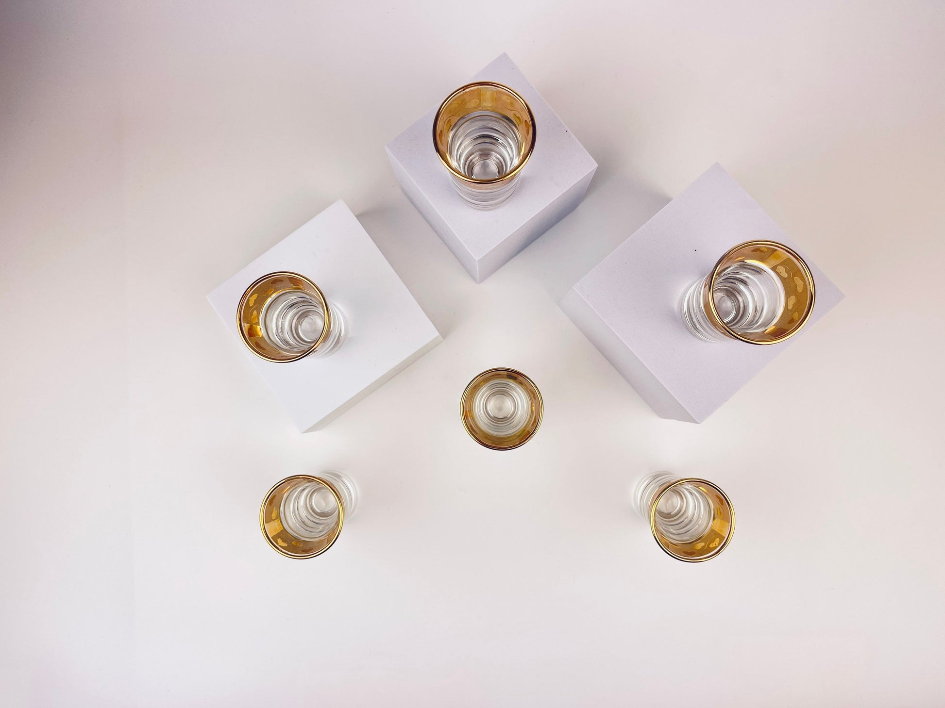 Product image for 'vintage gold heart tapered shot glasses set of six 6' (view 353b2e)