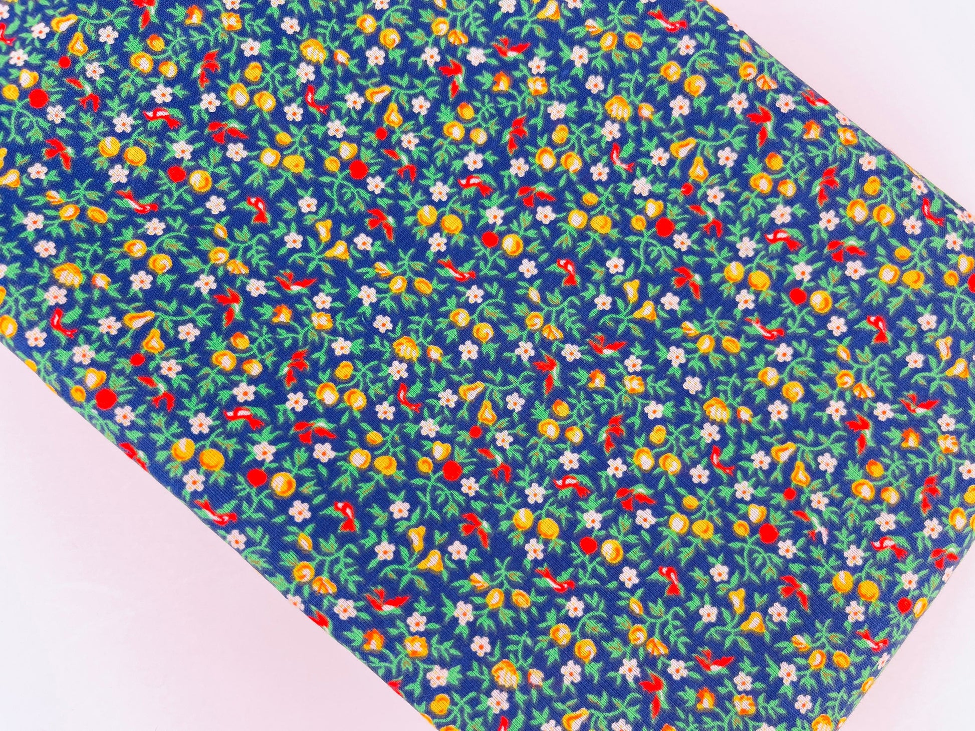 Product image for 'vintage blue green floral fruit polyester fabric 44 75 x 80' (view d488af)
