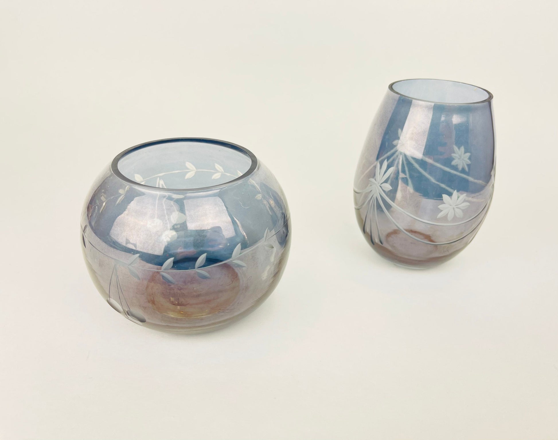 Product image for 'vintage smokey blue etched glass votive candle holder duo mid century elegance' (view 69ea98)