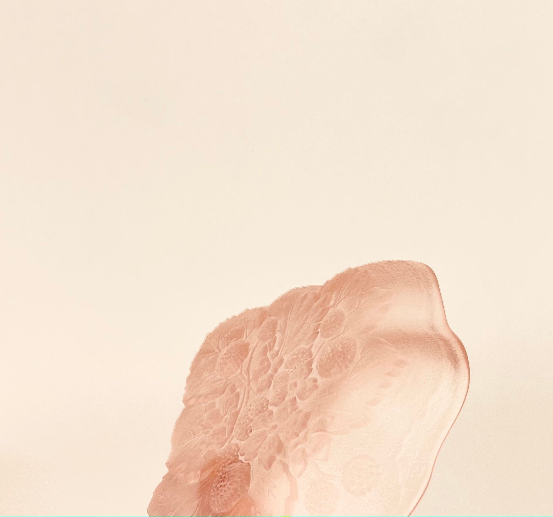Product image for 'vintage light pink trinket jewellery tray flower leaf pattern' (view 936743)