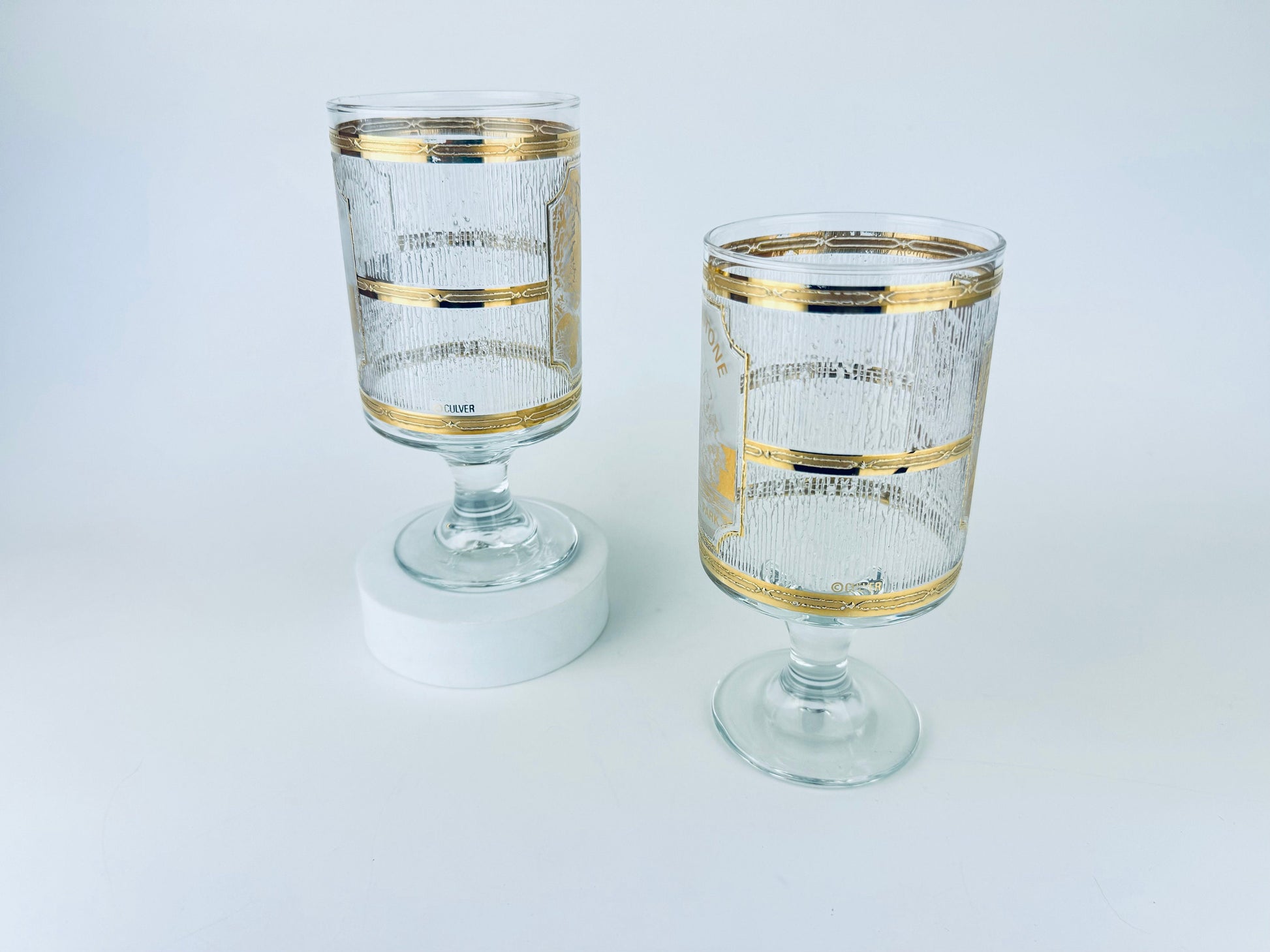 Product image for 'vintage culver tyrol 22 kt gold yellowstone national park souvenir pedestal glasses set of two 2' (view ae0b9e)
