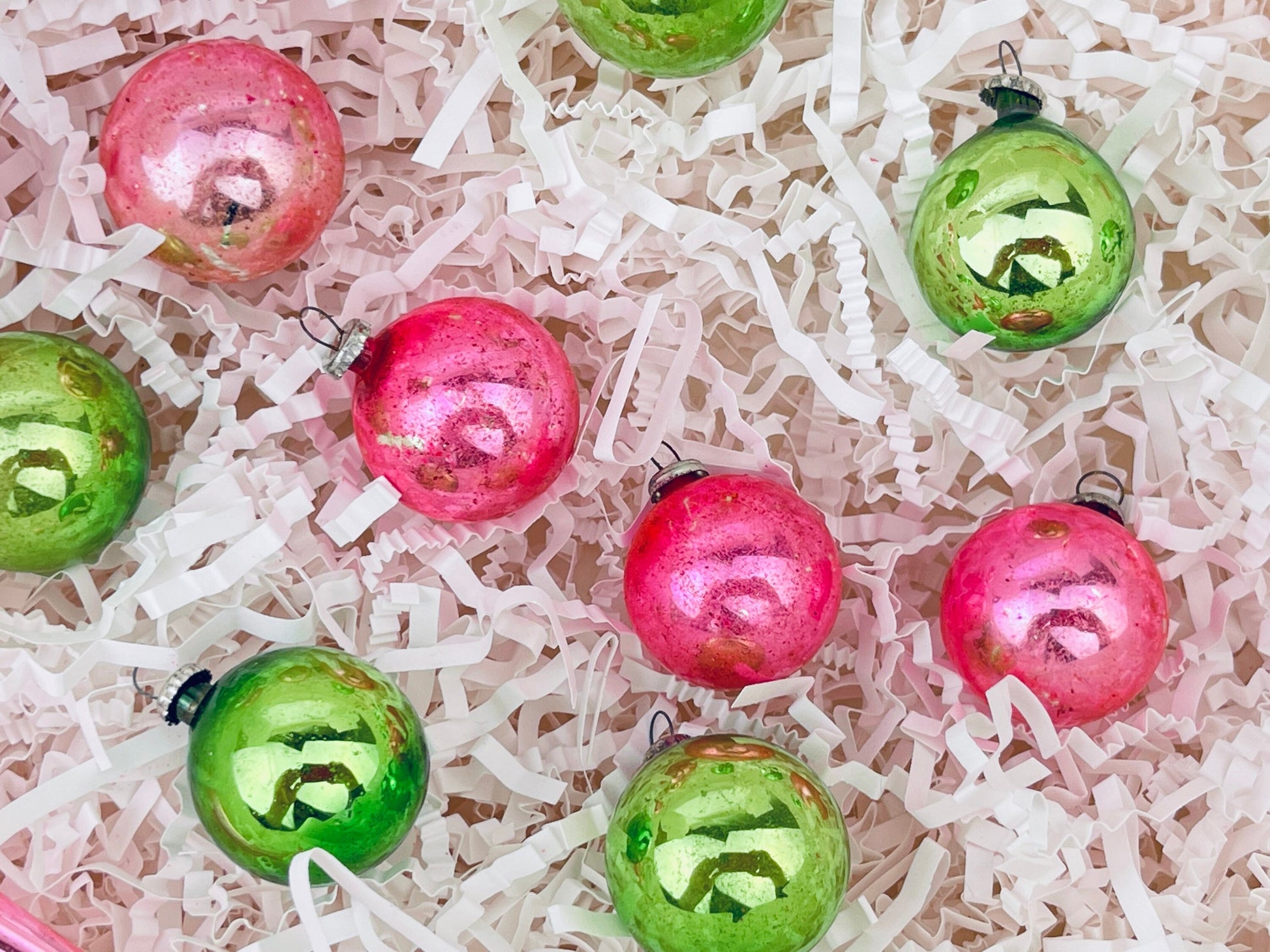 Product image for 'vintage mini pink green glass christmas ornaments set of 14 round icicle 1950s' (view 7f7f27)