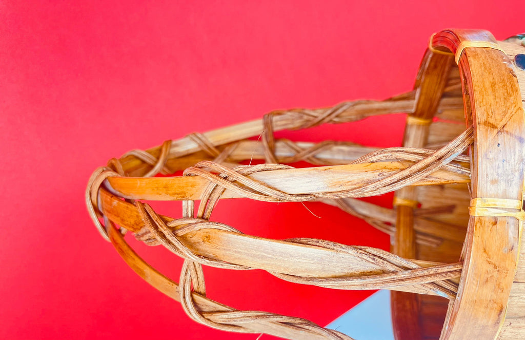 Product image for 'vintage country orchard wicker basket with red apple pattern farmhouse charm' (view 9492ca)