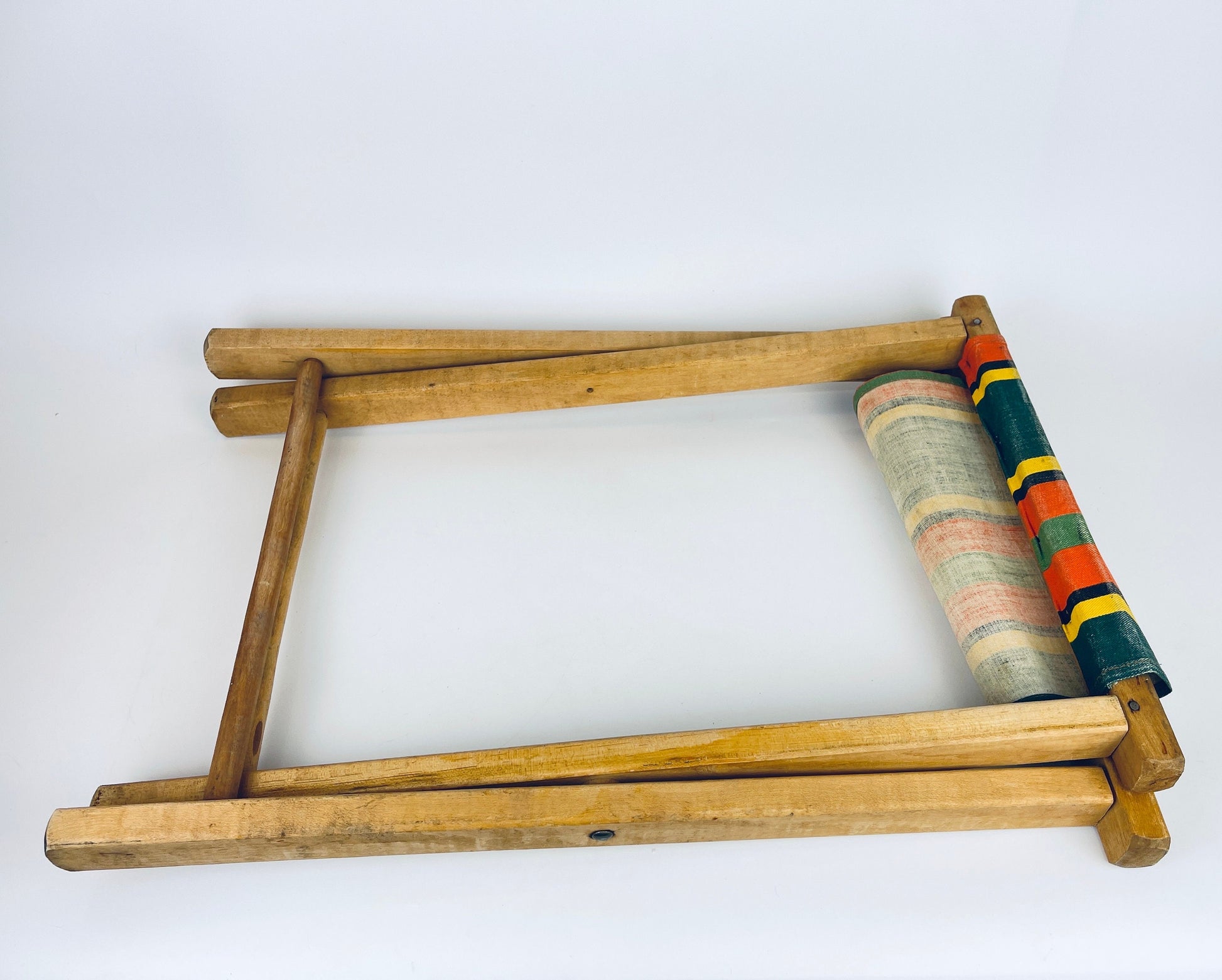 Product image for 'vintage folding wood striped cloth stool camping chair' (view 82287d)