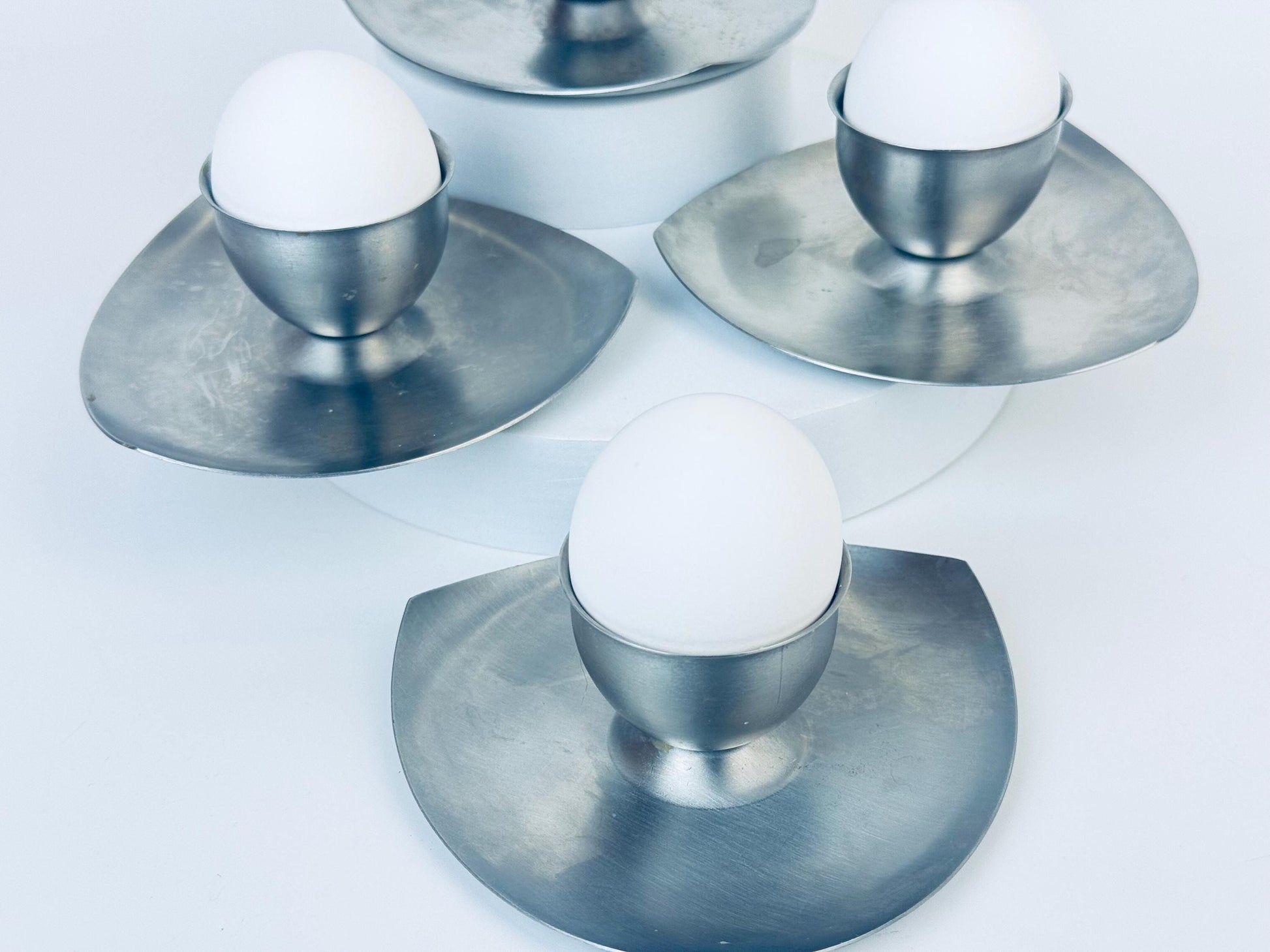 Product image for 'vintage mcm stainless steel egg holders set of four 4' (view d3c9d2)