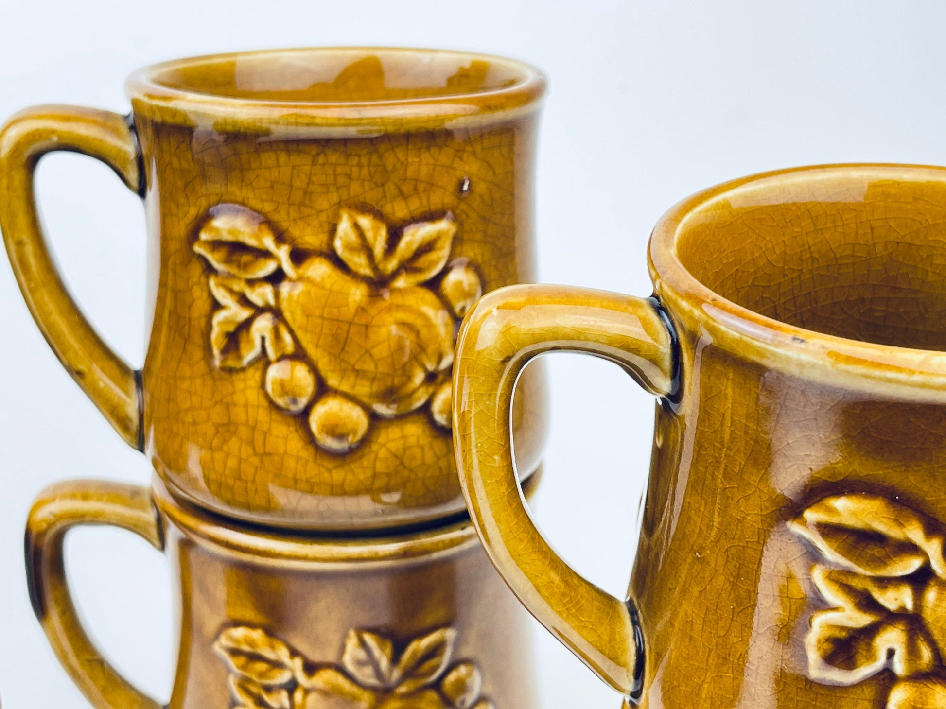 Product image for 'vintage brown ceramic fruit pattern tea set tea kettle cream sugar tea cups made in japan' (view f9bf67)