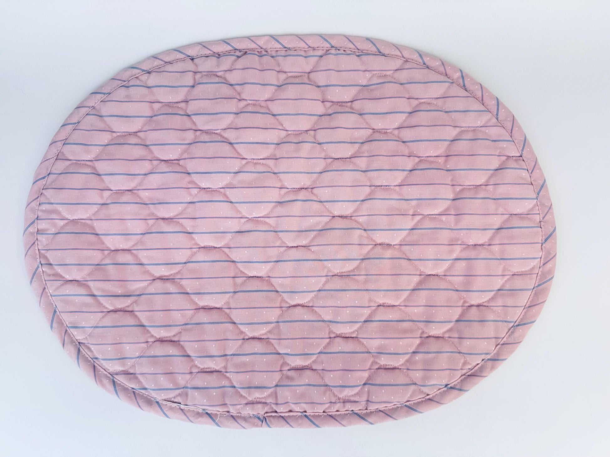 Product image for 'vintage oval 90s pink purple quilted place mats napkin set set of four 4' (view ac56a5)