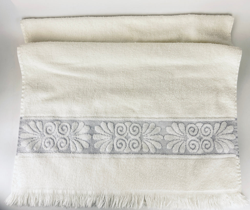 Product image for 'vintage cannon monticello rectangular fringe bath towel made in usa cotton polyester blend pink white yellow blue sold separately' (view 398276)
